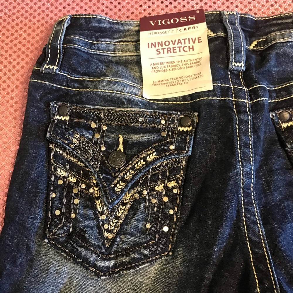 SOLD Vigoss Blue Jean Capri Shorts Embellished - Picture 7 of 12